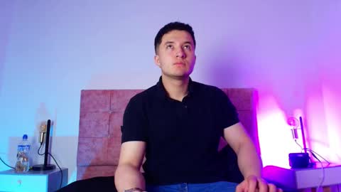 ethanconnor_ online show from February 10, 12:31 pm