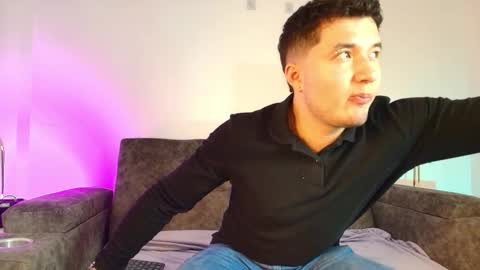 ethanconnor_ online show from March 2, 12:12 pm