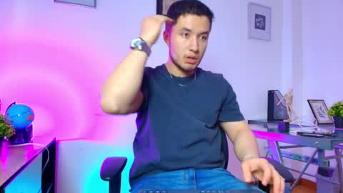 ethanconnor_ online show from May 20, 11:49 am