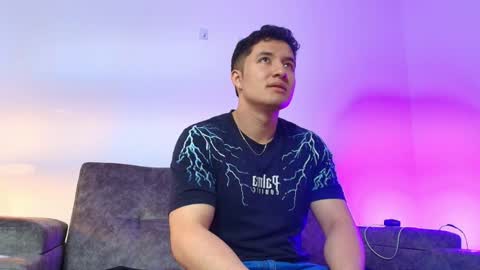 ethanconnor_ online show from May 22, 12:00 pm