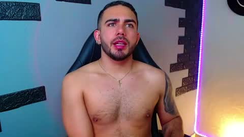 Ethan online show from June 29, 7:03 pm