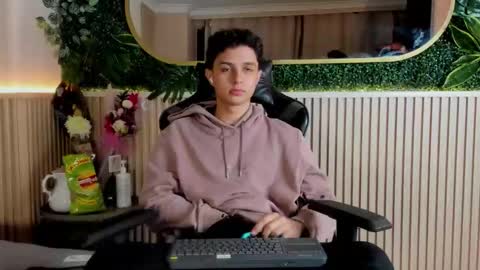 ethanlowell online show from February 21, 9:21 am