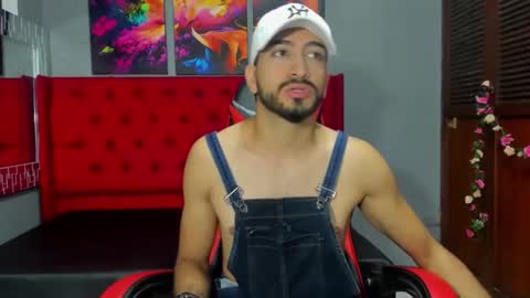 Ethan for u  online show from September 14, 1:43 pm