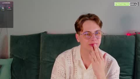 Ethan online show from January 17, 6:44 pm