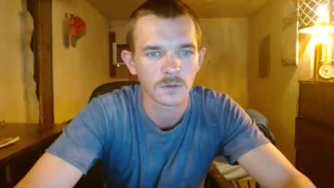 Snapshot of ethansteelexxx2 chatting on May 27, 2:08 am ethansteelexxx2 online show from May 27, 2:08 am