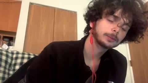 Snapshot of ethb0211 chatting on March 29, 7:03 pm ethb0211 online show from March 29, 7:03 pm