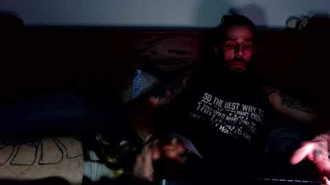 Snapshot of etherless86 chatting on April 4, 9:40 am Etherless online show from April 4, 9:40 am