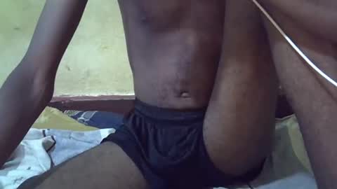 Snapshot of etrar_largedick chatting on February 27, 6:42 pm etrar_largedick online show from February 27, 6:42 pm