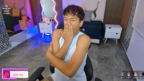 ette online show from October 8, 4:32 am