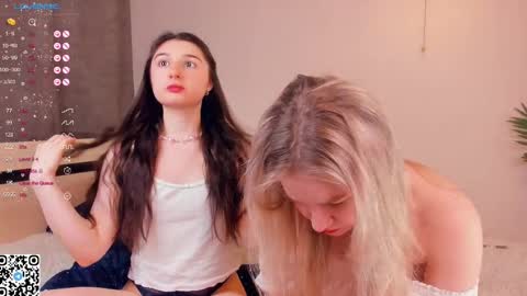 Snapshot of eugeniabrainard chatting on February 20, 7:41 pm Kira and Kamila online show from February 20, 7:41 pm