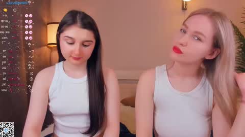 Snapshot of eugeniabrainard chatting on February 23, 7:38 pm Kira and Kamila online show from February 23, 7:38 pm