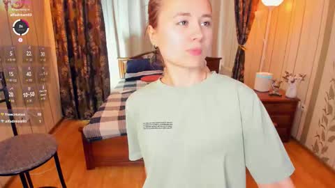 Snapshot of eugeniabrainard chatting on September 29, 7:46 am Kira and Kamila online show from September 29, 7:46 am