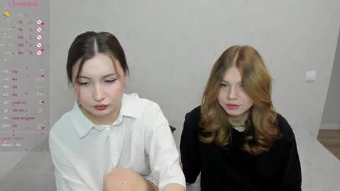 Snapshot of eumomino chatting on February 26, 12:49 am Veronica Tiia Lilith left to right online show from February 26, 12:49 am