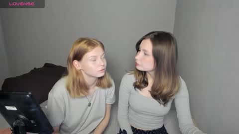 Veronica Tiia Lilith left to right online show from October 17, 2:19 pm