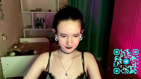 Kate online show from April 26, 11:41 am