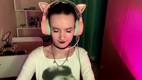 Kate online show from May 8, 5:35 am