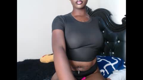 Snapshot of euphoric_cosmos chatting on November 26, 8:48 am euphoria online show from November 26, 8:48 am