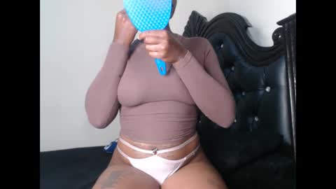 Snapshot of euphoric_cosmos chatting on December 4, 9:07 am euphoria online show from December 4, 9:07 am