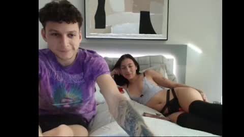 Snapshot of euphoric_vic_ chatting on November 11, 9:15 pm euphoric_vic_ online show from November 11, 9:15 pm