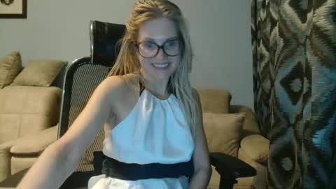 eva2323 online show from January 15, 3:50 pm