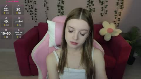 Snapshot of eva__thompson chatting on July 14, 1:08 am Eva online show from July 14, 1:08 am
