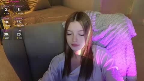 Snapshot of eva__thompson chatting on July 22, 1:19 am Eva online show from July 22, 1:19 am