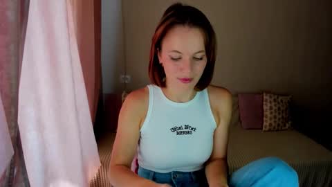 Snapshot of eva_aaaa chatting on September 10, 10:04 am eva_aaaa online show from September 10, 10:04 am