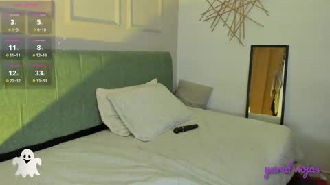 Eva  online show from October 31, 2:12 am