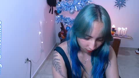 Iris Smile  independent model online show from December 7, 9:33 pm