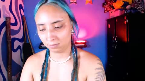 Snapshot of eva_brooks1 chatting on May 13, 8:38 pm Iris Smile independent model online show from May 13, 8:38 pm