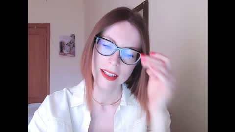 Eva online show from April 1, 5:54 pm