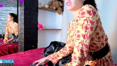 eva delight online show from May 14, 12:01 pm