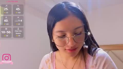 Snapshot of eva_depp_ chatting on March 27, 10:15 am Eva online show from March 27, 10:15 am