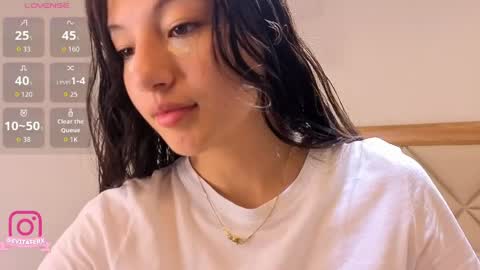 Snapshot of eva_depp_ chatting on March 30, 10:05 am Eva online show from March 30, 10:05 am