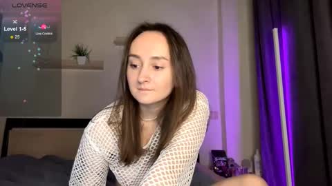 Snapshot of eva_elfis chatting on September 16, 9:27 pm Eva online show from September 16, 9:27 pm