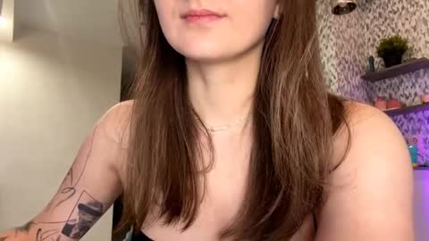 Eva  online show from October 20, 9:37 pm