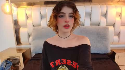 Snapshot of eva_halsey chatting on September 23, 7:50 pm E V A online show from September 23, 7:50 pm