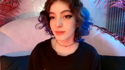 Snapshot of eva_halsey chatting on October 20, 7:47 pm E V A online show from October 20, 7:47 pm