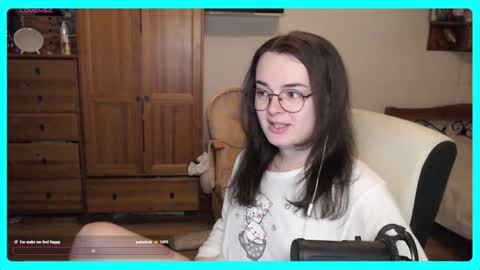 Snapshot of eva_katt chatting on January 16, 11:15 am Gamer Katt online show from January 16, 11:15 am