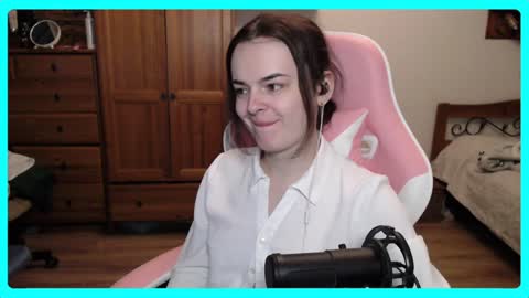 Snapshot of eva_katt chatting on January 22, 12:49 pm Gamer Katt online show from January 22, 12:49 pm