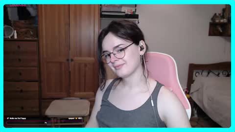 Snapshot of eva_katt chatting on March 10, 11:21 am Gamer Katt online show from March 10, 11:21 am