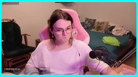 Snapshot of eva_katt chatting on October 30, 2:40 pm Gamer Katt online show from October 30, 2:40 pm