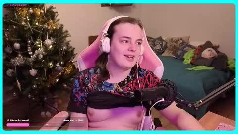 Snapshot of eva_katt chatting on January 9, 12:08 pm Gamer Katt online show from January 9, 12:08 pm
