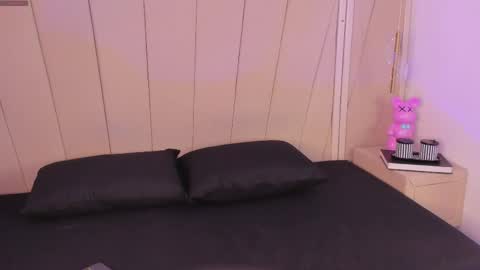 Snapshot of eva_kingsford chatting on May 21, 11:39 am eva_kingsford online show from May 21, 11:39 am