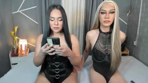 Snapshot of eva_la_queen_ chatting on November 12, 2:56 am Eva online show from November 12, 2:56 am