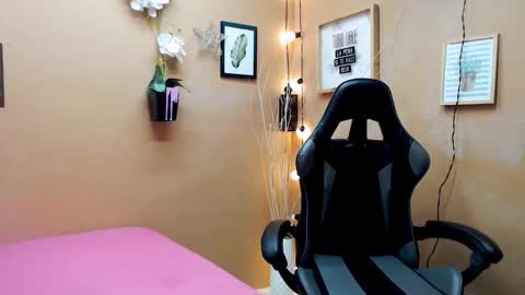 eva_love49 online show from November 5, 1:11 pm