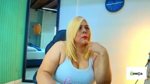 eva_love49 online show from March 21, 6:44 pm