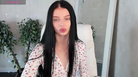 Snapshot of eva_mayers chatting on October 20, 1:28 am Eva online show from October 20, 1:28 am