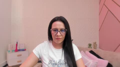 Eva  online show from April 23, 2:30 pm