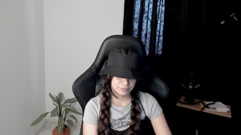 eva_monn online show from December 29, 7:43 pm